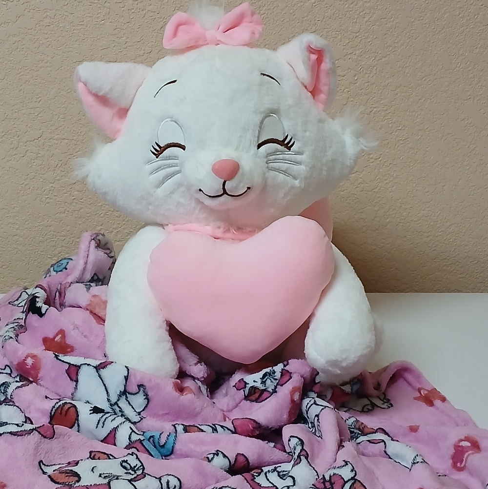 New Super Cute  Cat Plushy with baby blanket